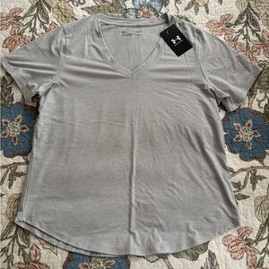 Under Armour Heat gear loose fit short sleeve athletic Tee NWT